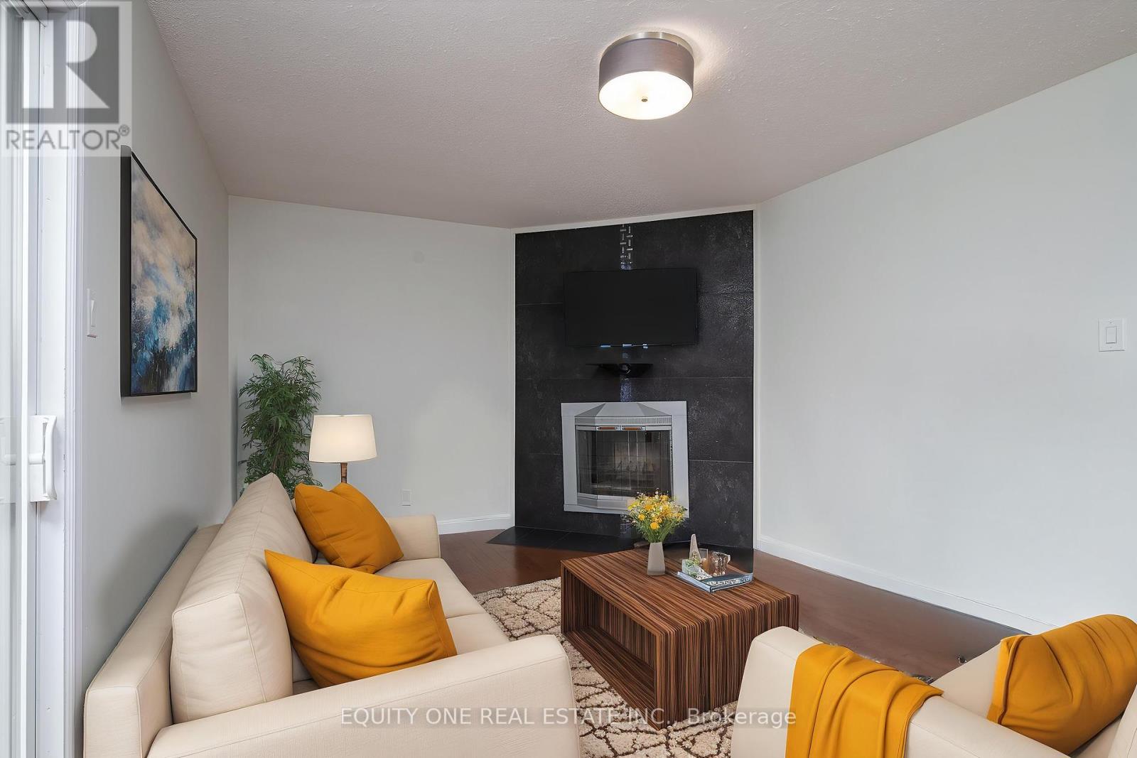 135 Medhurst Drive, Ottawa, Ontario  K2G 4J9 - Photo 11 - X12163893