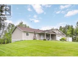 7713 FAIRHURST DRIVE, Ottawa, Ontario