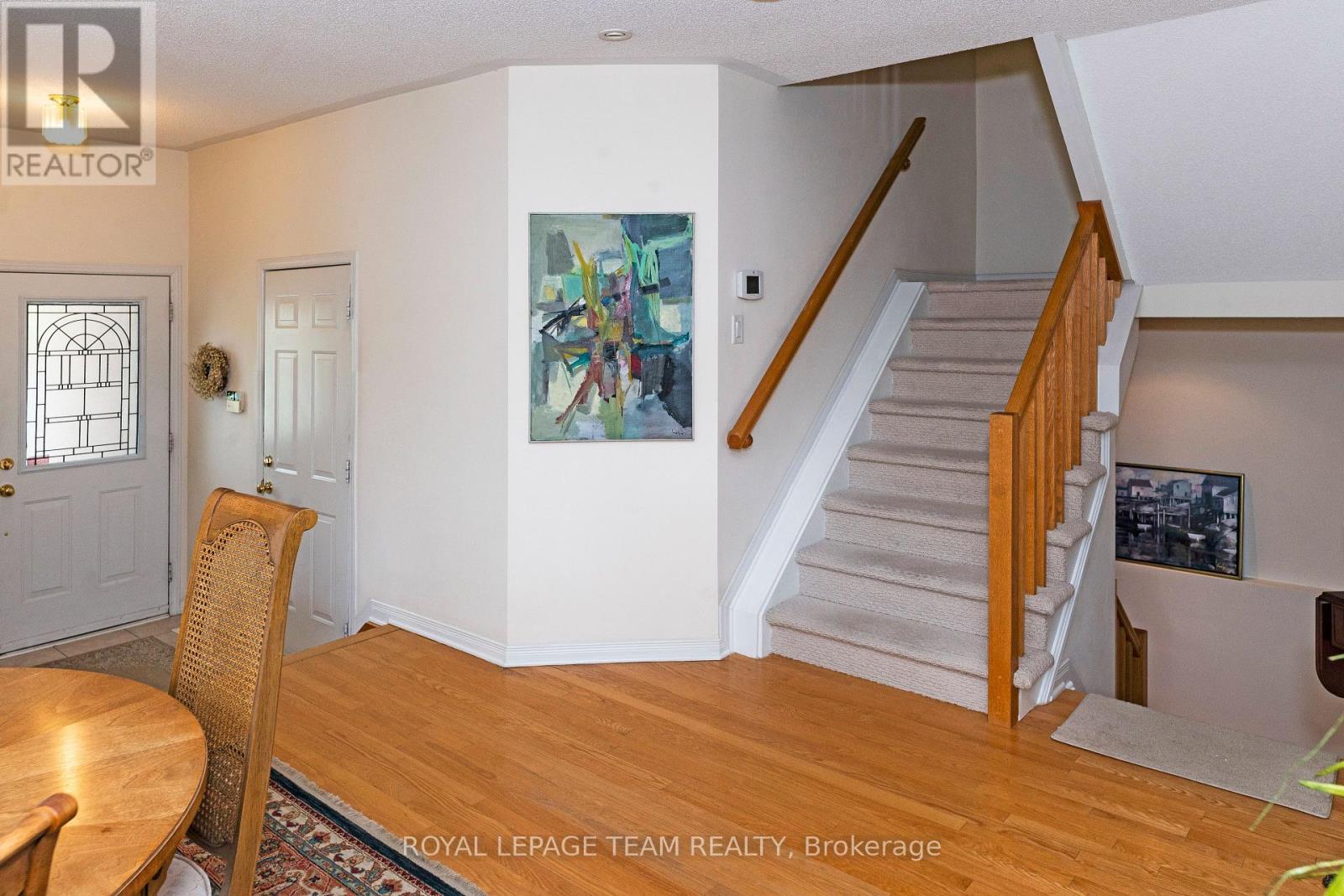 59 Great Oak Private, Ottawa, Ontario  K1G 6P7 - Photo 17 - X12163942
