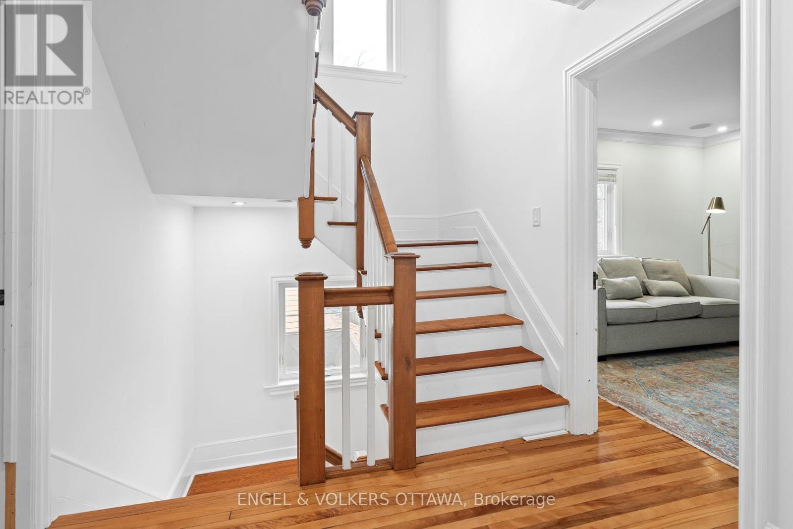 498 Queen Elizabeth Drive, Ottawa, Ontario  K1S 3N4 - Photo 29 - X12163943