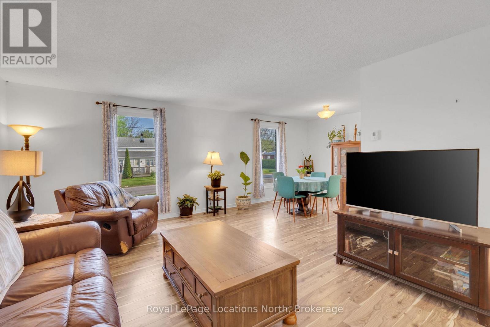 214 Sunnidale Street, Clearview, Ontario  L0M 1S0 - Photo 13 - S12163954