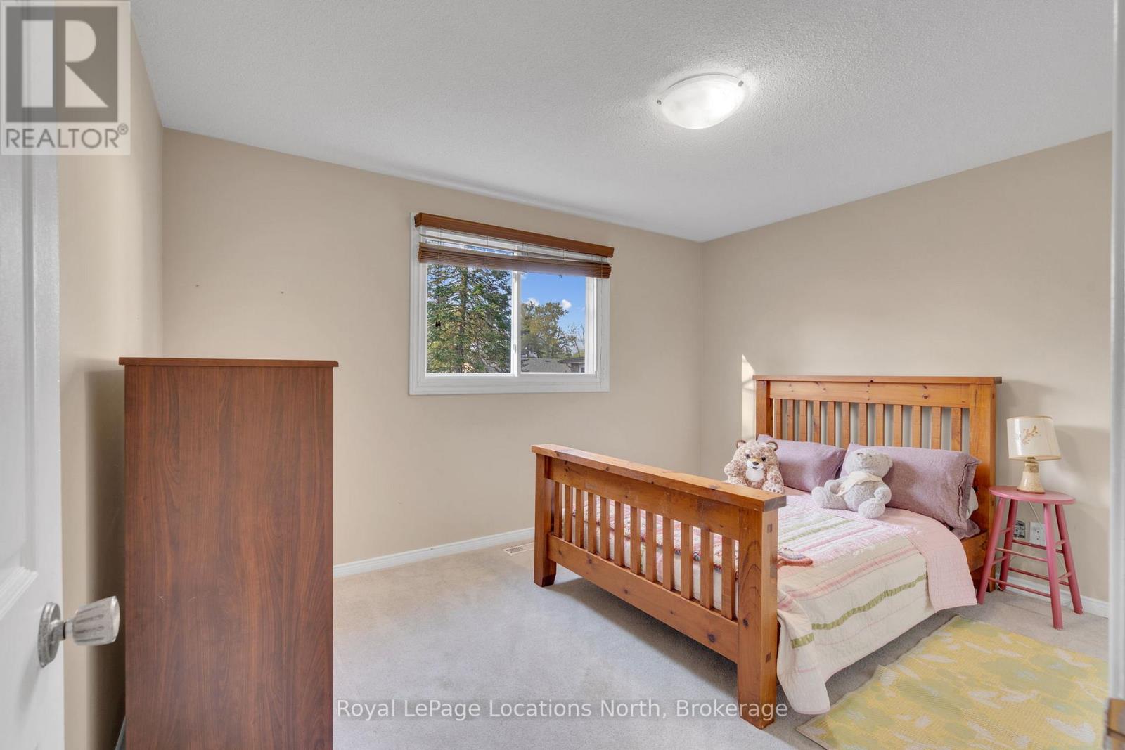 214 Sunnidale Street, Clearview, Ontario  L0M 1S0 - Photo 24 - S12163954