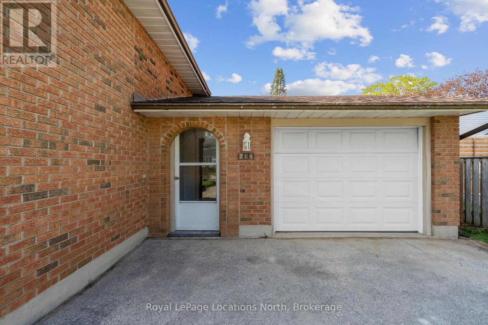 Property at 214 SUNNIDALE STREET image 3