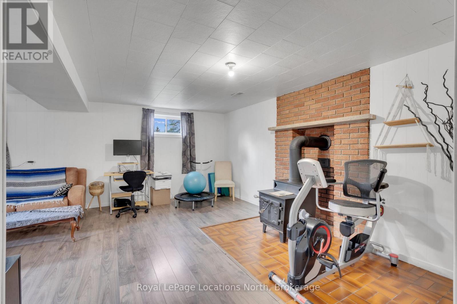 214 Sunnidale Street, Clearview, Ontario  L0M 1S0 - Photo 32 - S12163954