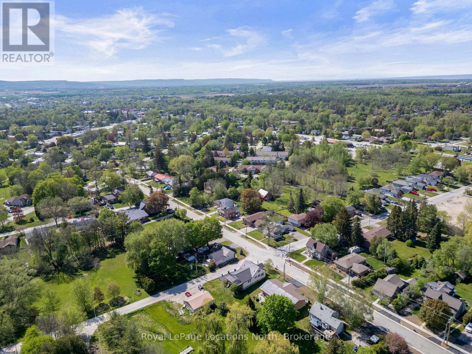 214 Sunnidale Street, Clearview, Ontario  L0M 1S0 - Photo 40 - S12163954