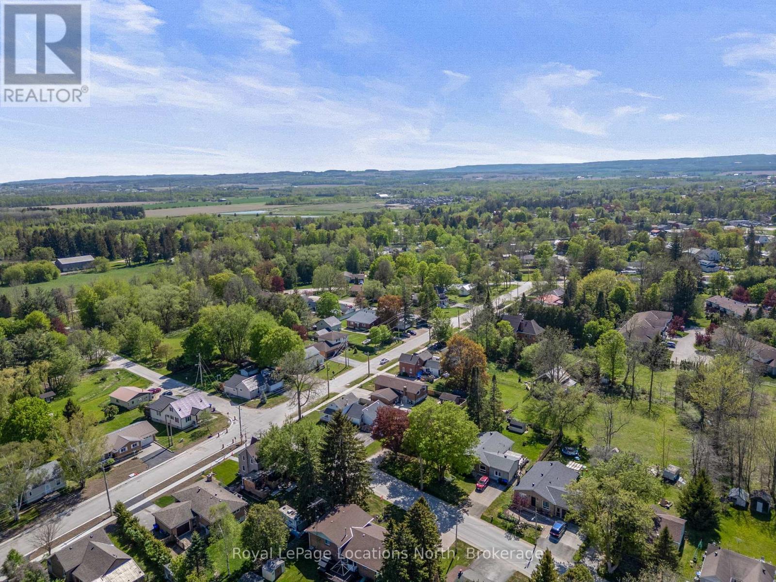 214 Sunnidale Street, Clearview, Ontario  L0M 1S0 - Photo 45 - S12163954