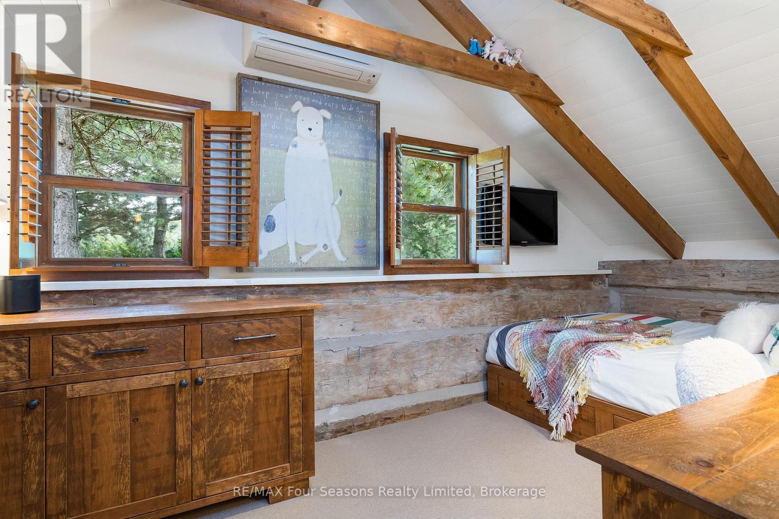 151 Sleepy Hollow Road, Blue Mountains, Ontario  L9Y 0S8 - Photo 21 - X12163958