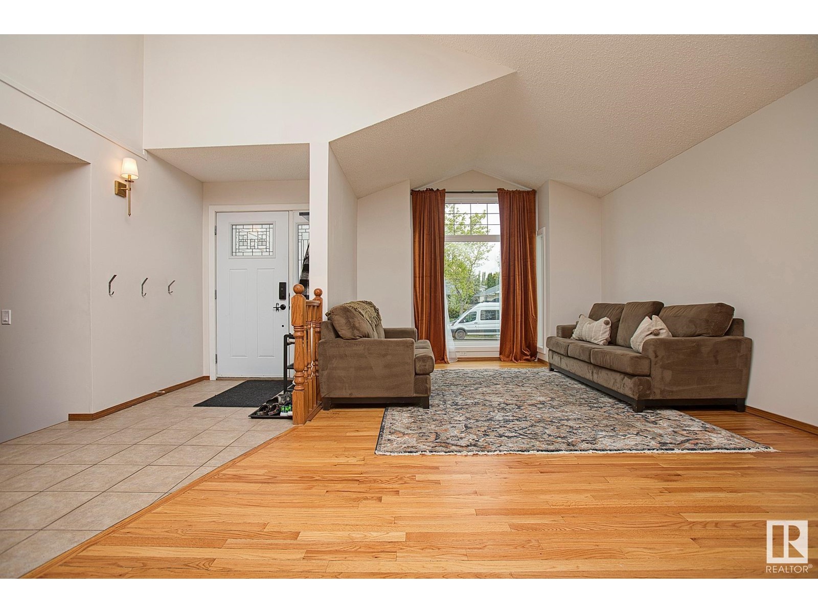 Property at 85 COACHMAN WY image 3
