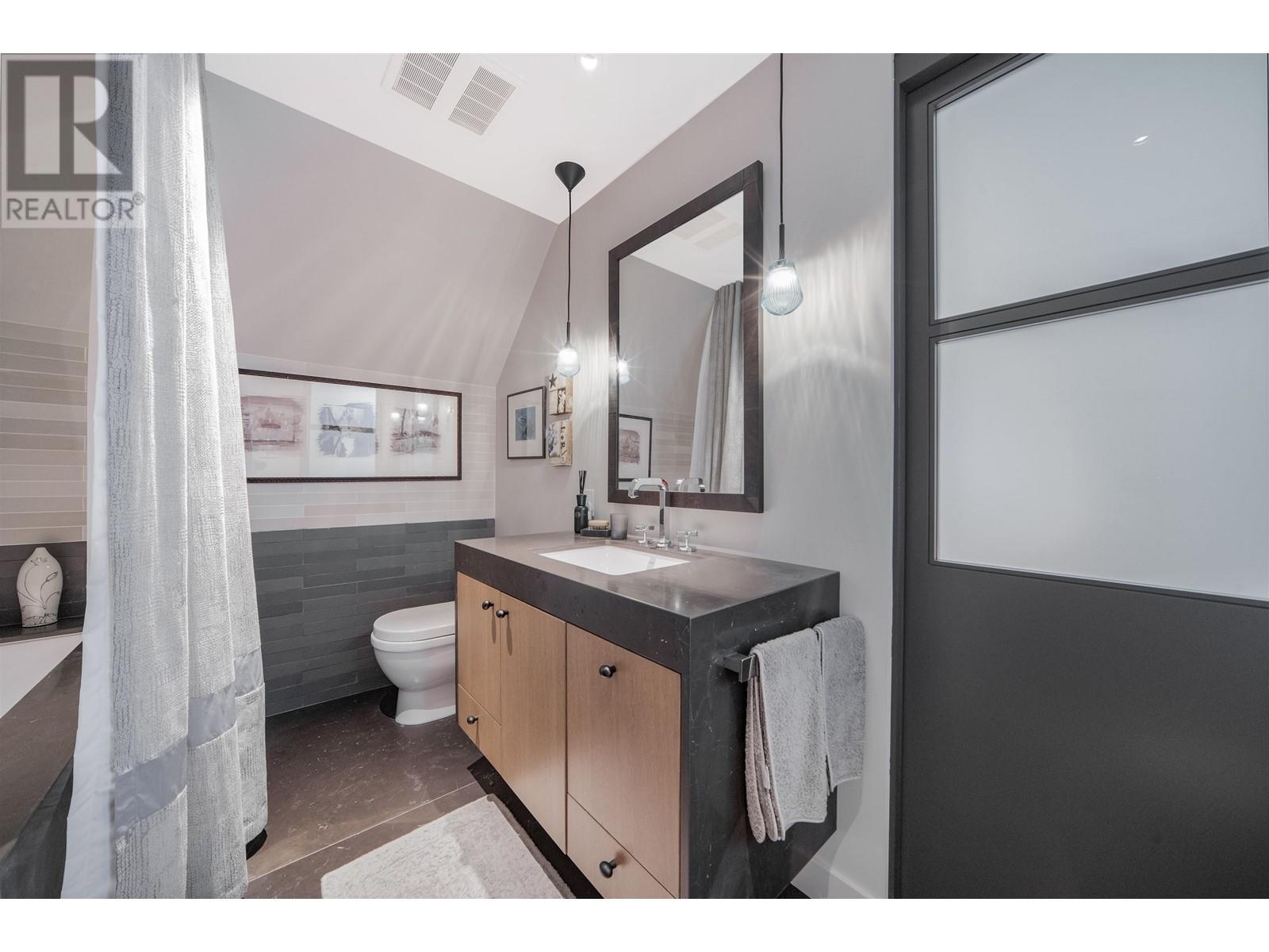 Listing Picture 27 of 40 : 1501 ATLAS LANE, Vancouver / 溫哥華 - 魯藝地產 Yvonne Lu Group - MLS Medallion Club Member