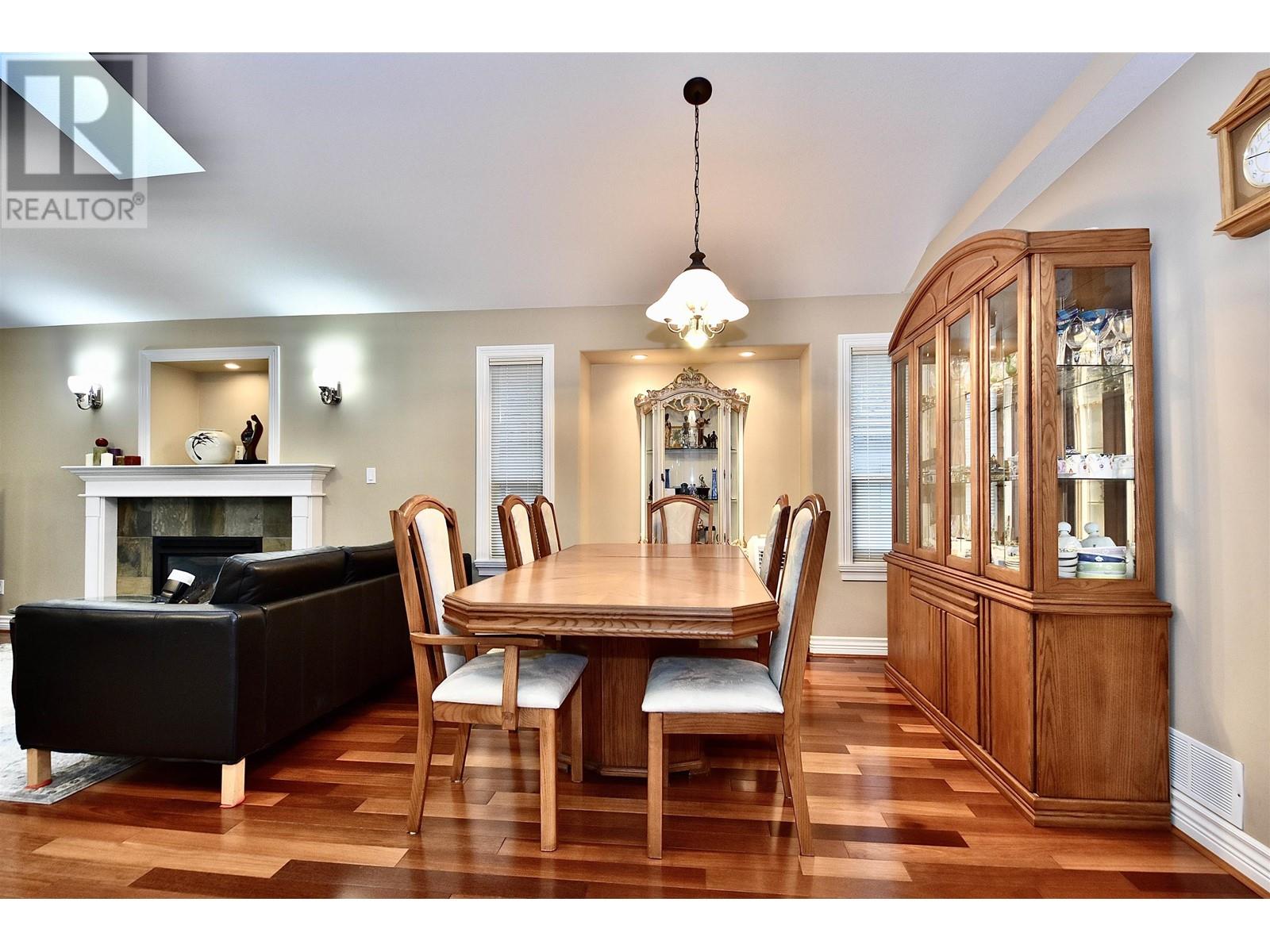 3035 Maplewood Court, Coquitlam, British Columbia  V3E 3P3 - Photo 3 - R3005212