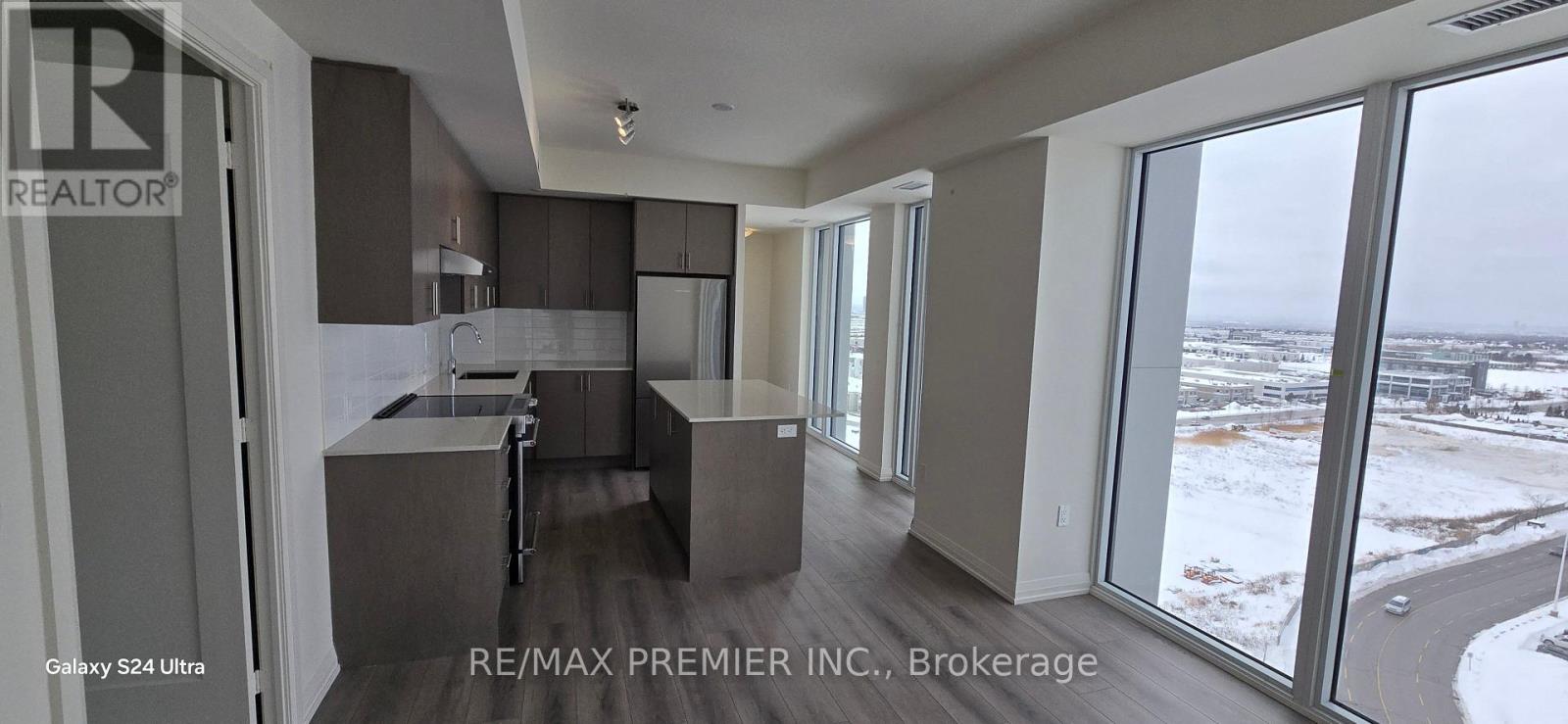 1515 - 8960 Jane Street, Vaughan, Ontario  L4K 2M9 - Photo 4 - N12163056