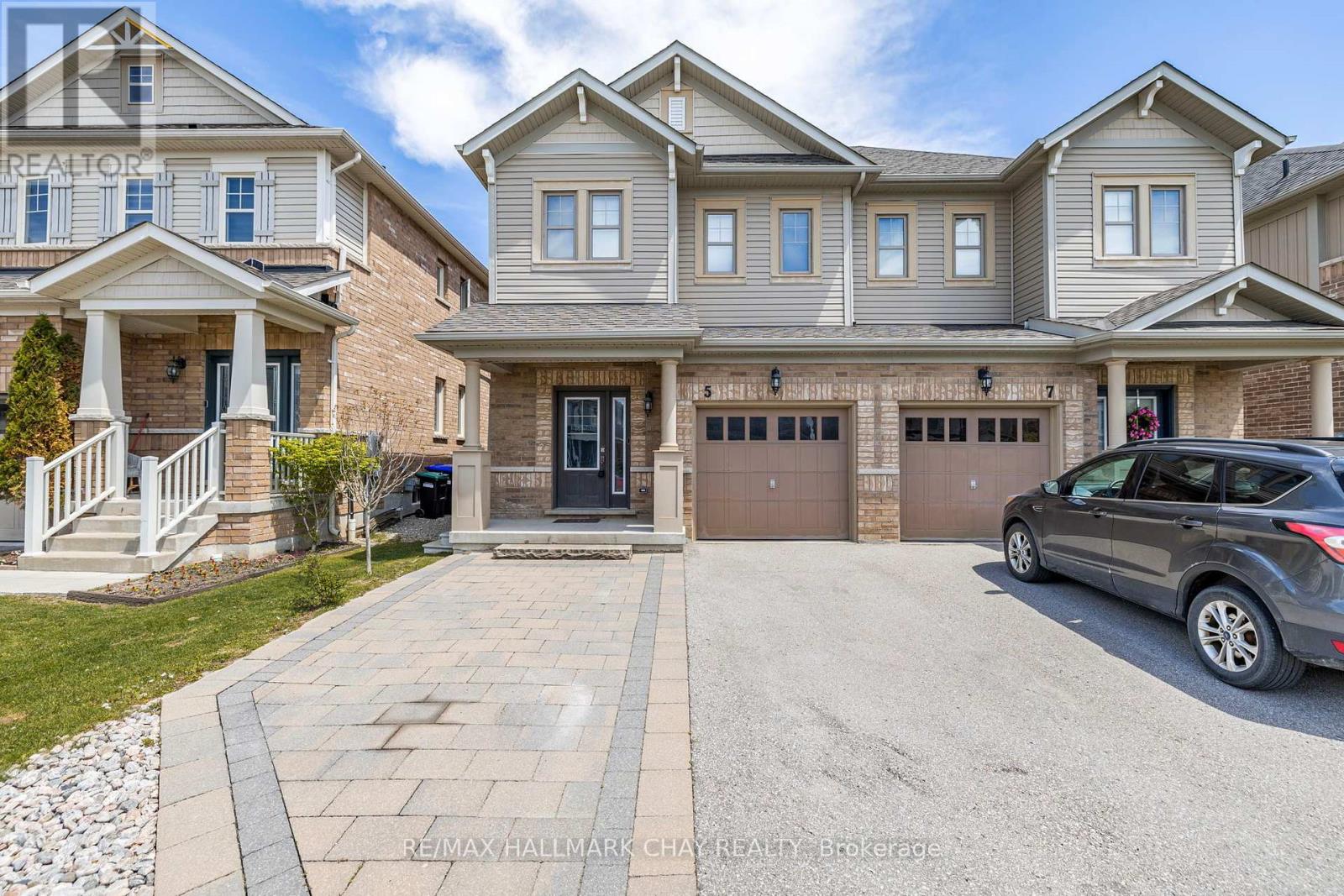 5 Hoard Avenue S, New Tecumseth, Ontario  L9R 0M4 - Photo 4 - N12158593