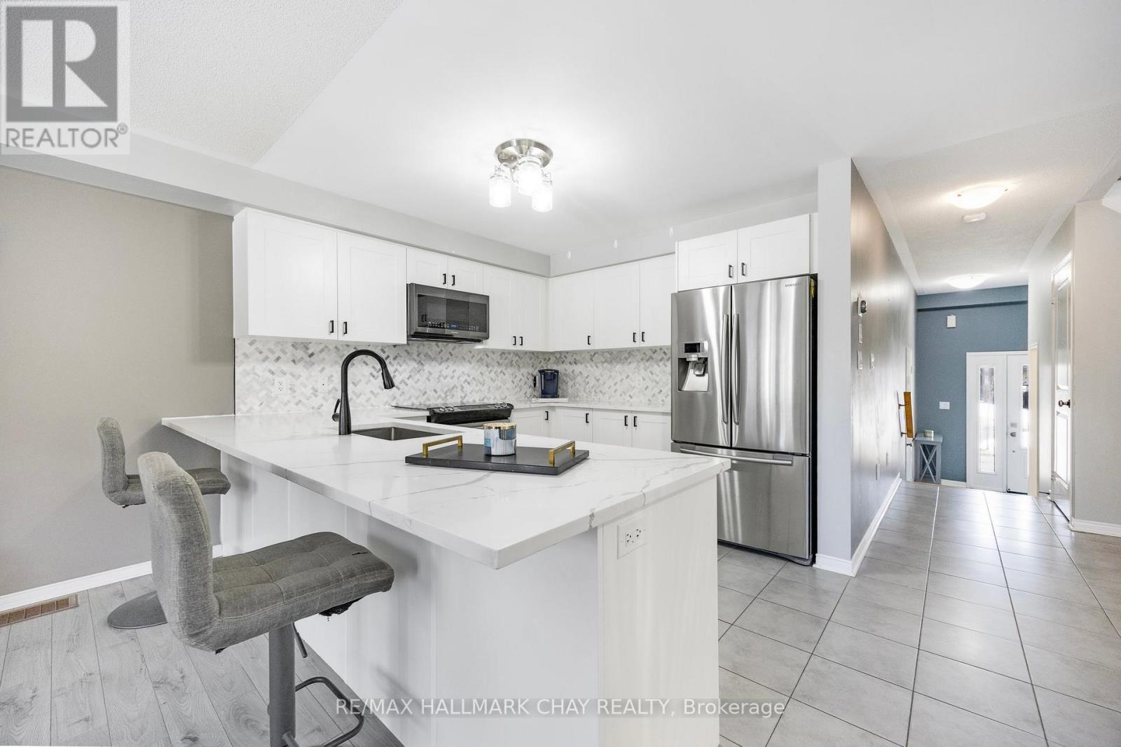 5 Hoard Avenue S, New Tecumseth, Ontario  L9R 0M4 - Photo 6 - N12158593