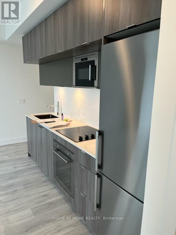 2404 - 575 Bloor Street E, Toronto, Ontario  M4W 0B2 - Photo 2 - C12163900