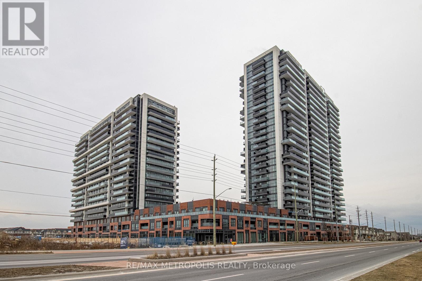 708 - 2545 Simcoe Street N, Oshawa, Ontario  L1L 0W3 - Photo 1 - E12163935