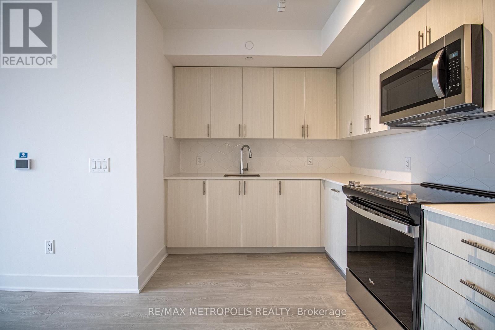 708 - 2545 Simcoe Street N, Oshawa, Ontario  L1L 0W3 - Photo 4 - E12163935