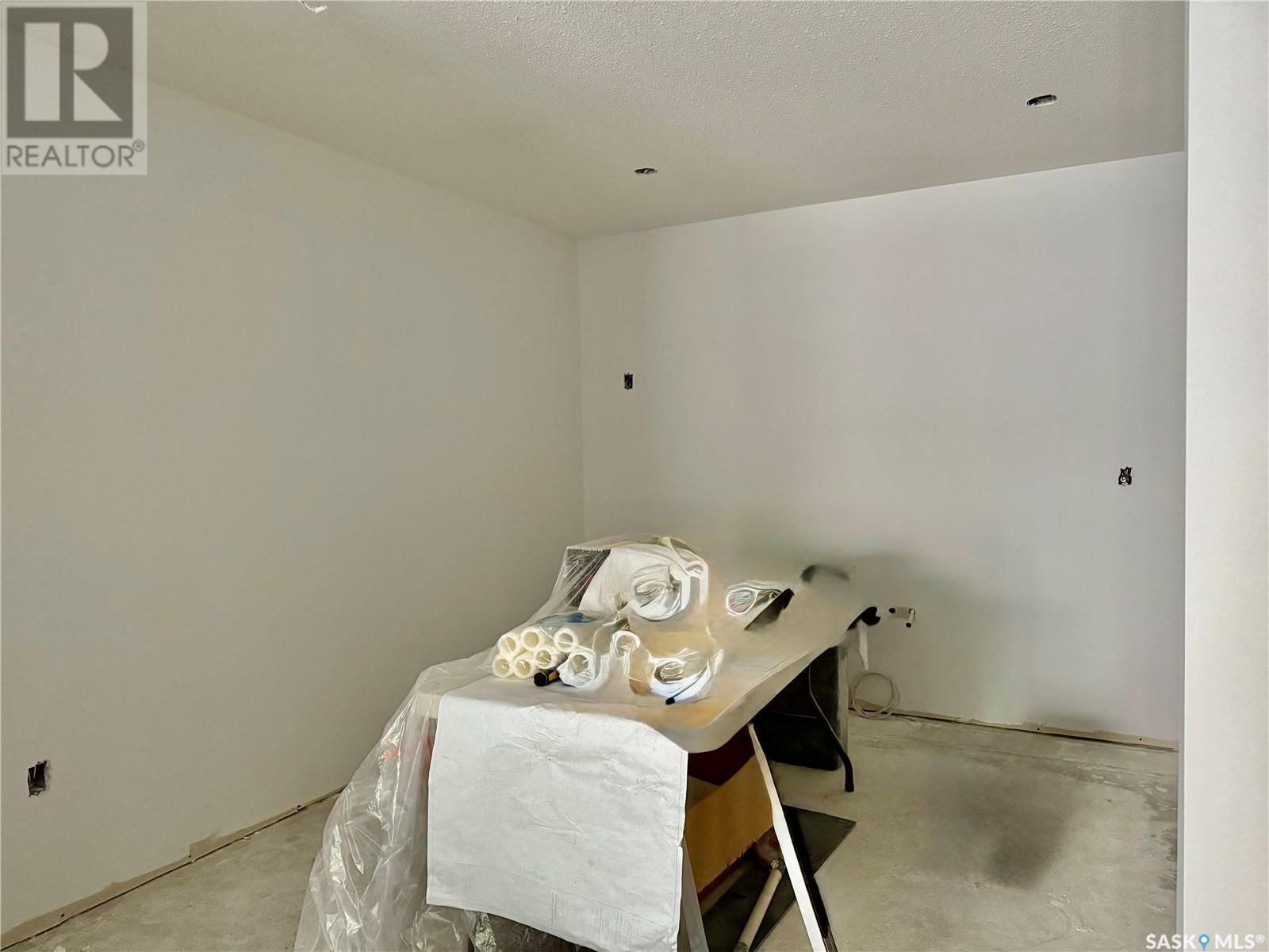 Property at 104 607 10th STREET image 4