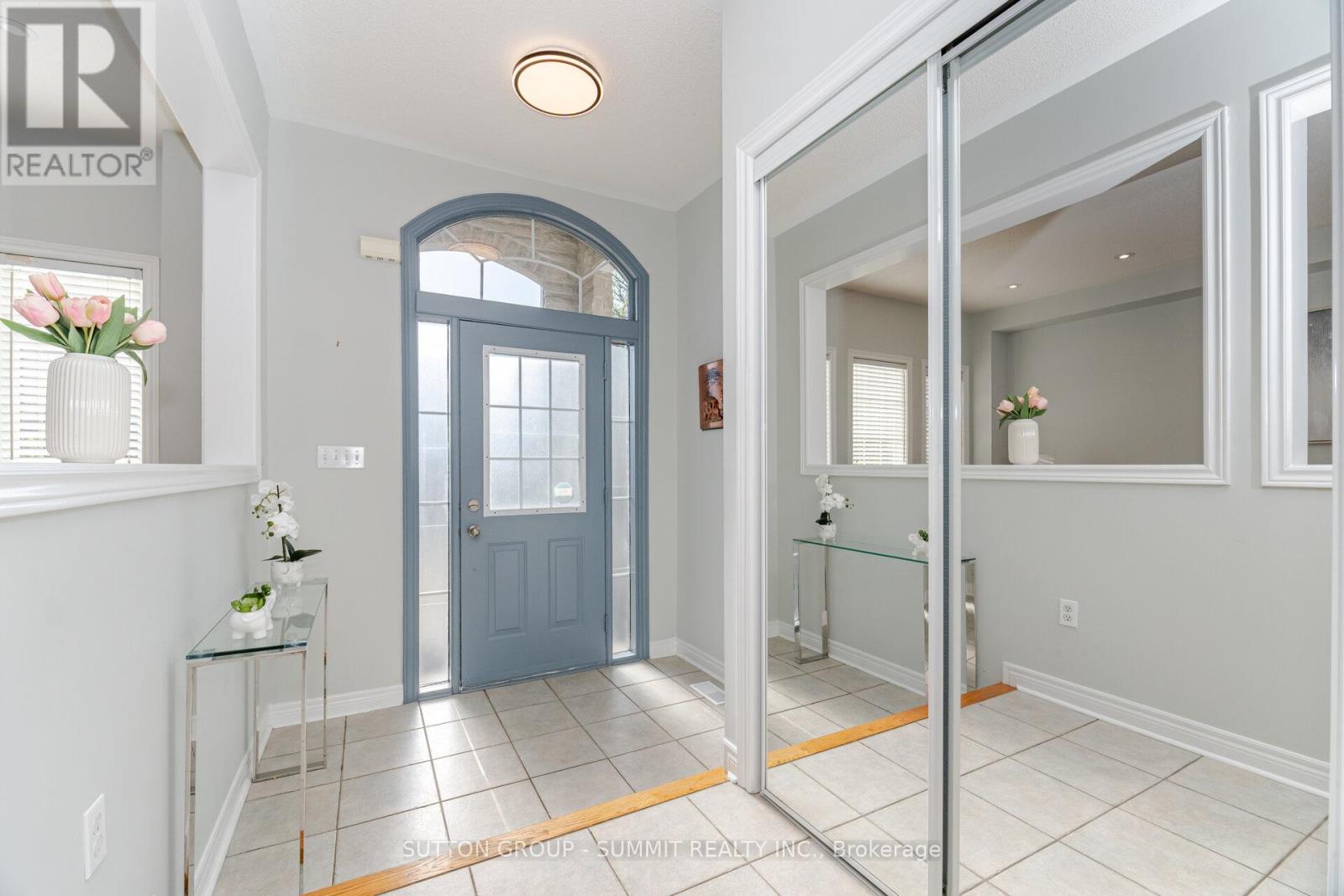 75 Huntingfield Street, Vaughan, Ontario  L4K 5J1 - Photo 6 - N12163955