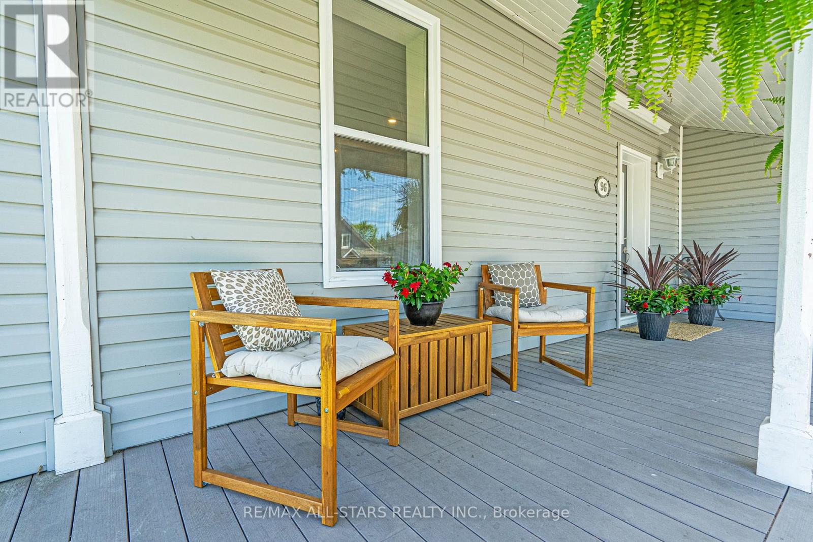96 Mechanic Street, Uxbridge, Ontario  L9P 1G9 - Photo 4 - N12163961
