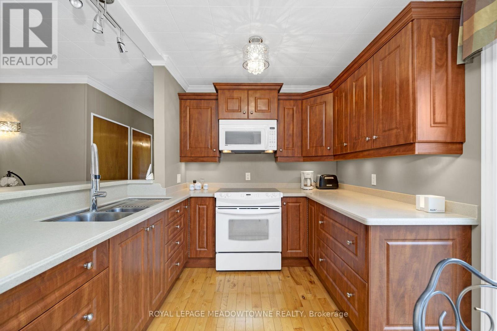 13181 Hwy 7, Halton Hills, Ontario  L7G 4S4 - Photo 8 - W12022305