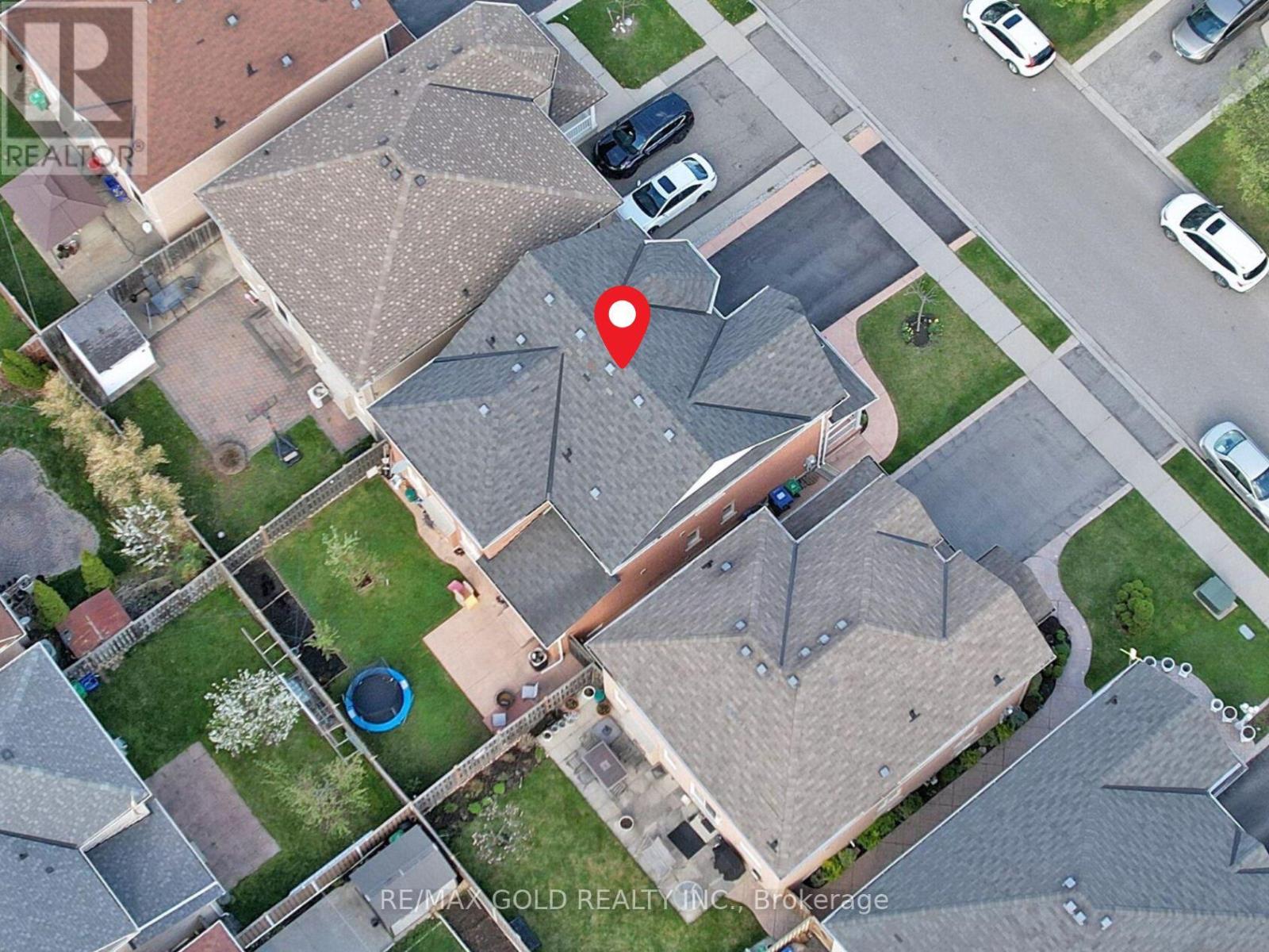 6 Foxhollow Road, Brampton, Ontario  L7A 1M3 - Photo 2 - W12130277