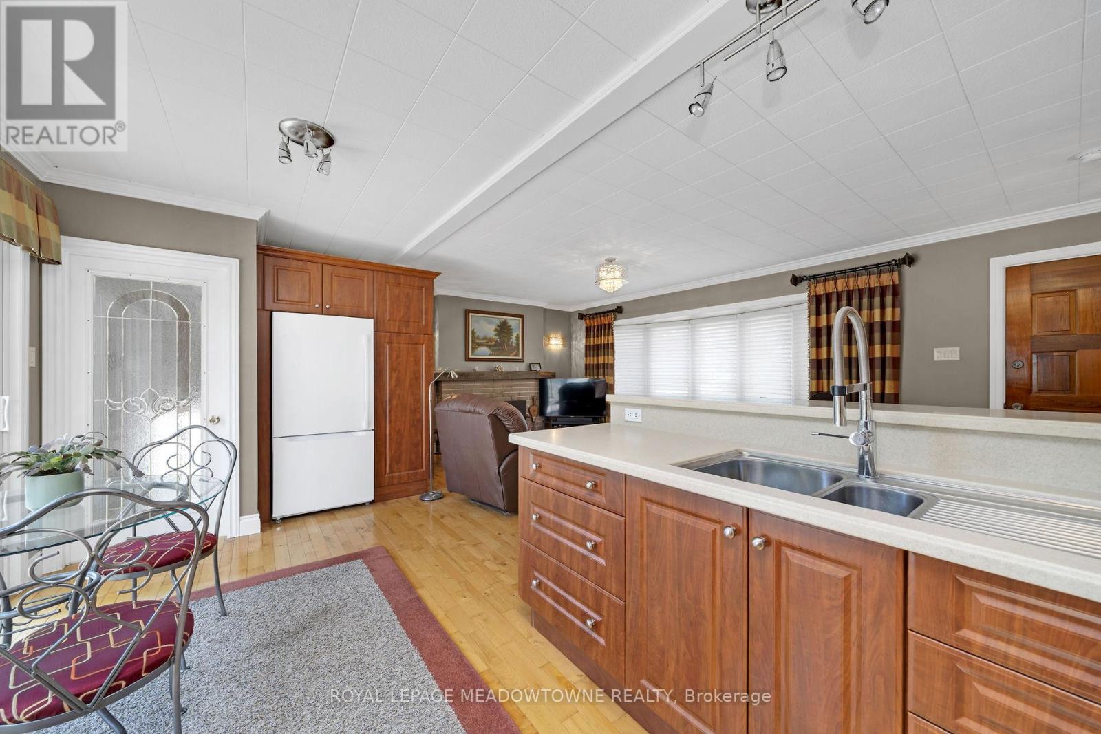 13181 Hwy 7, Halton Hills, Ontario  L7G 4S4 - Photo 9 - W12022305