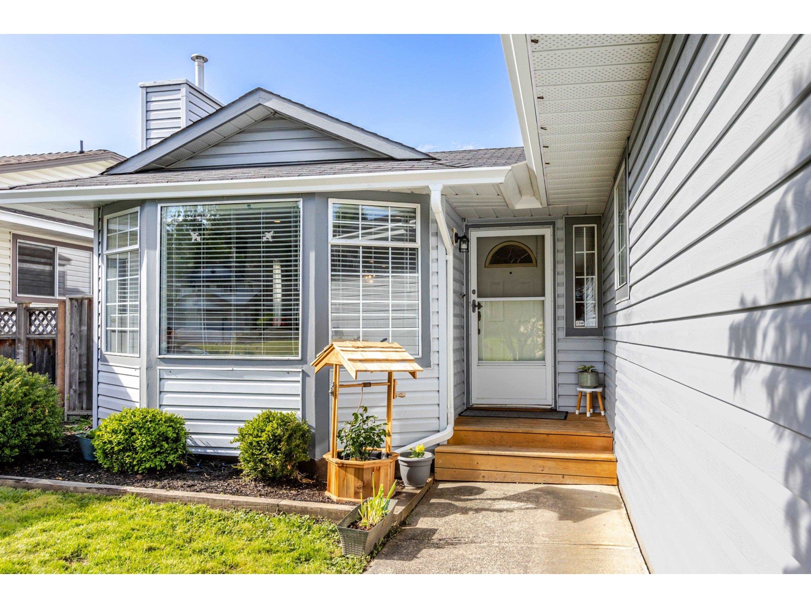 21571 93b Avenue, Langley, British Columbia  V1M 2A3 - Photo 3 - R3005630