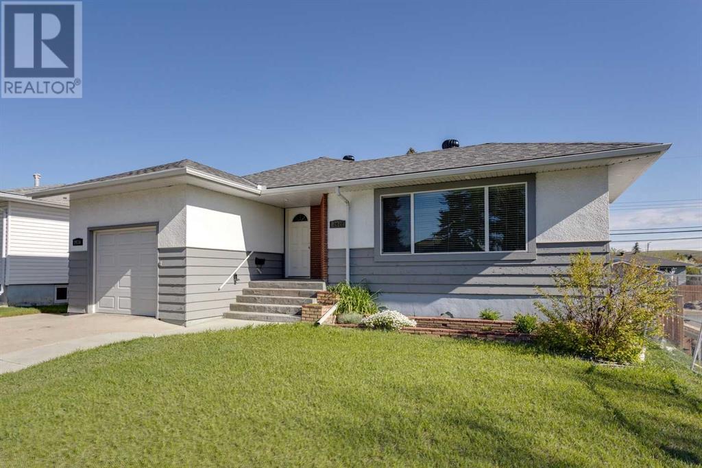 Property at 2428 25 Avenue NW image 4