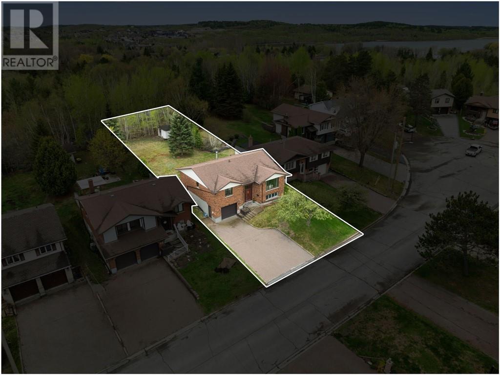 101 Catalina Court, Sudbury, Ontario  P3E 5M5 - Photo 2 - 2122365