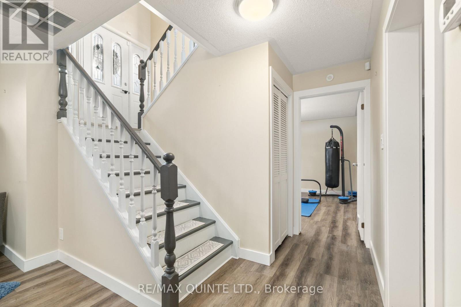 94 Cloverleaf Drive, Belleville, Ontario  K8N 4Z5 - Photo 24 - X12163990