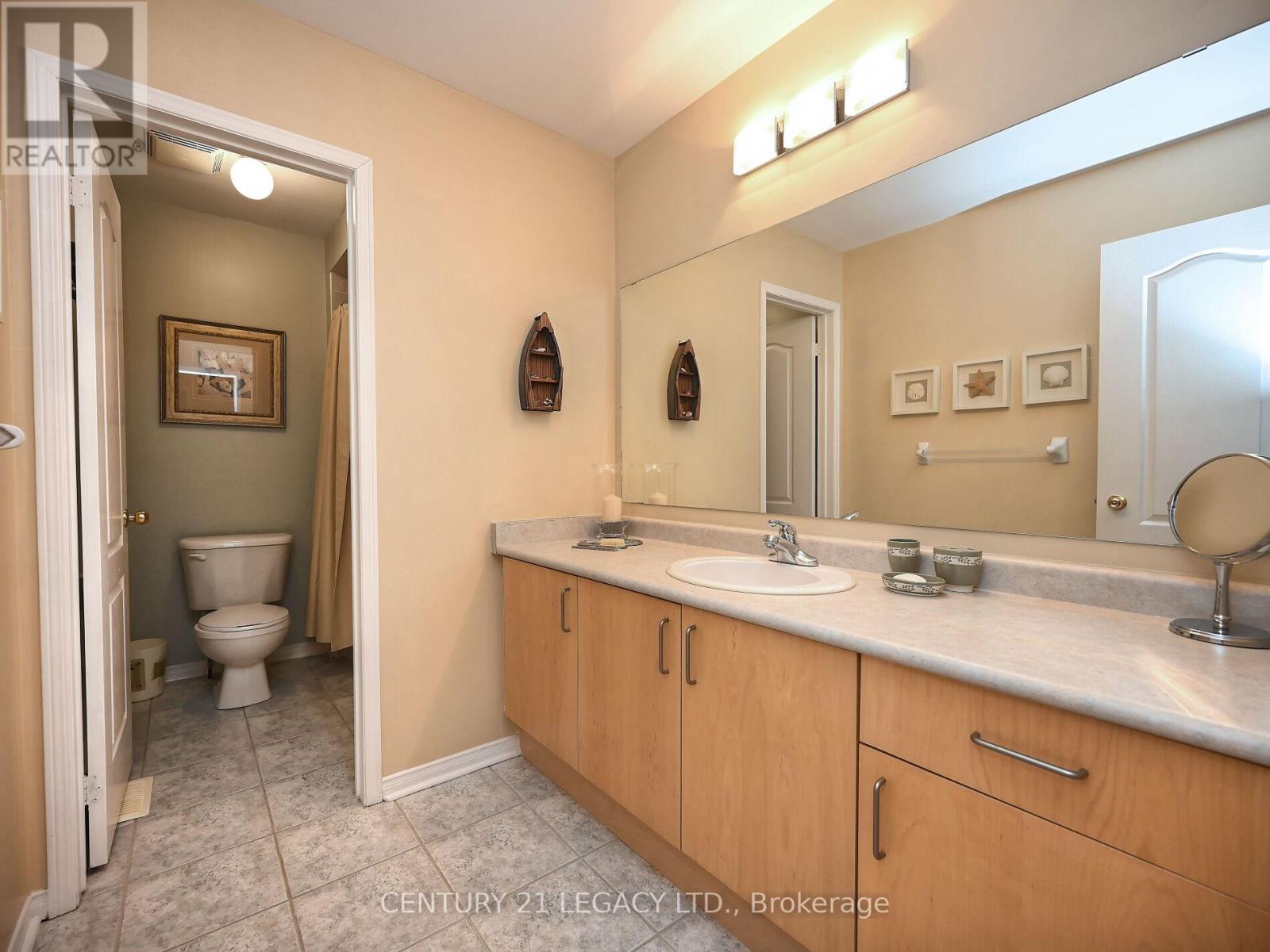 32 Bluewater Crescent, Brampton, Ontario  L7A 2H1 - Photo 36 - W12163890