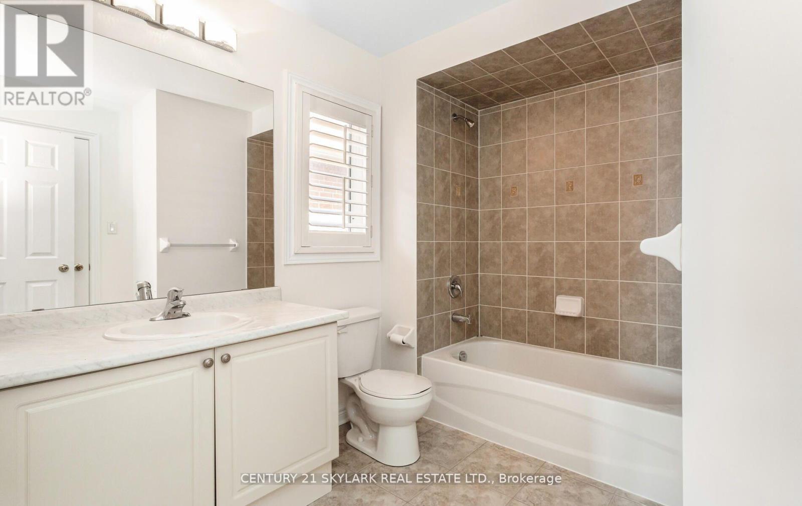 94 Bayhampton Drive, Brampton, Ontario  L6P 3A9 - Photo 28 - W12163898
