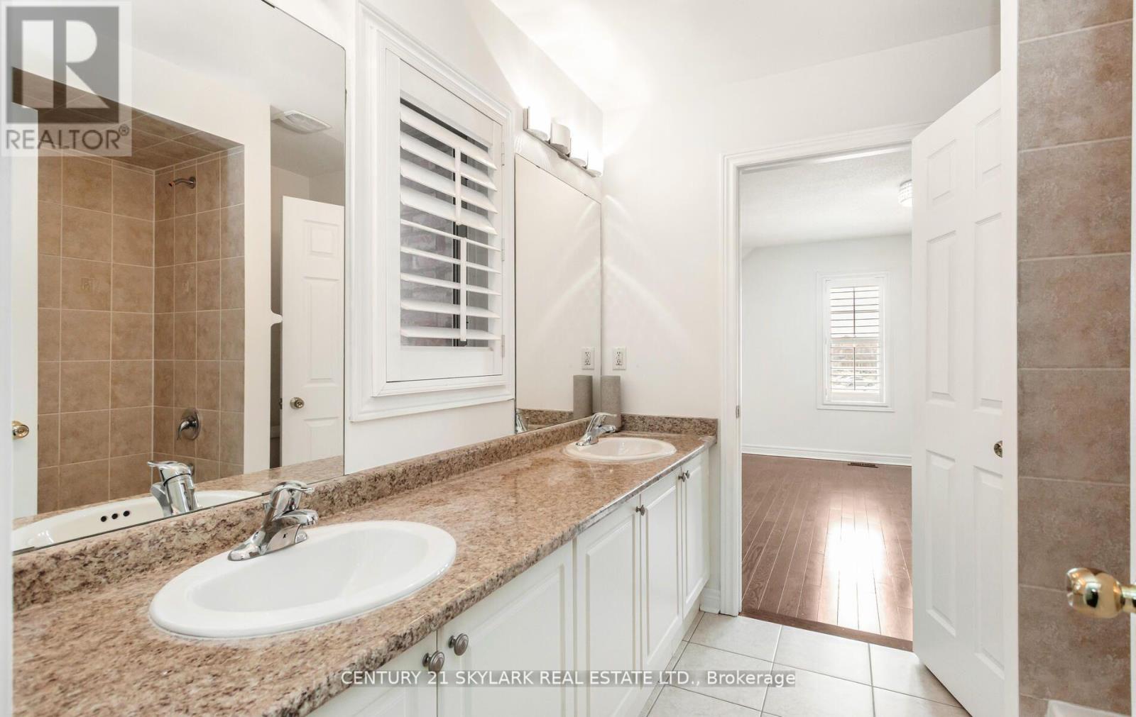 94 Bayhampton Drive, Brampton, Ontario  L6P 3A9 - Photo 34 - W12163898
