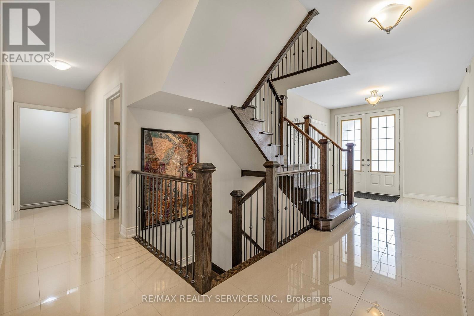 5 Perth Street, Brampton, Ontario  L6Z 4P3 - Photo 9 - W12163913