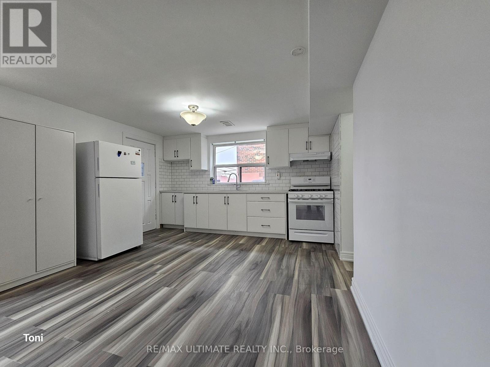 55 GOTHAM COURT, Toronto, Ontario