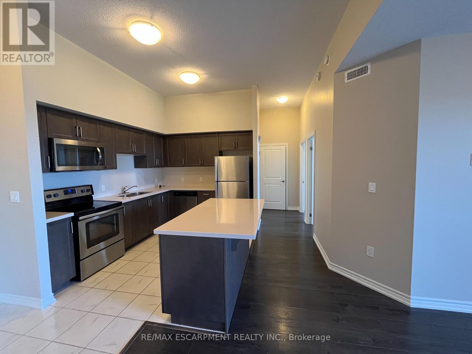 513 - 640 Sauve Street, Milton, Ontario  L9T 9A7 - Photo 7 - W12163939