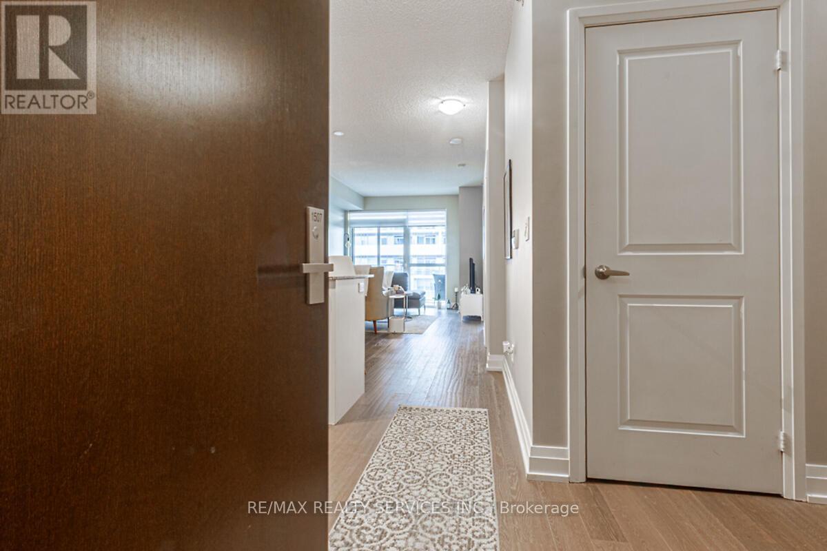 1507 - 65 Speers Road, Oakville, Ontario  L6K 0J1 - Photo 3 - W12163962