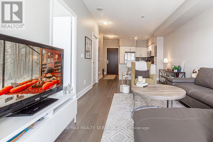1507 - 65 Speers Road, Oakville, Ontario  L6K 0J1 - Photo 4 - W12163962