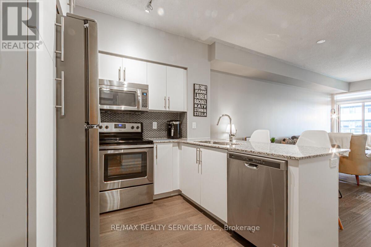1507 - 65 Speers Road, Oakville, Ontario  L6K 0J1 - Photo 6 - W12163962