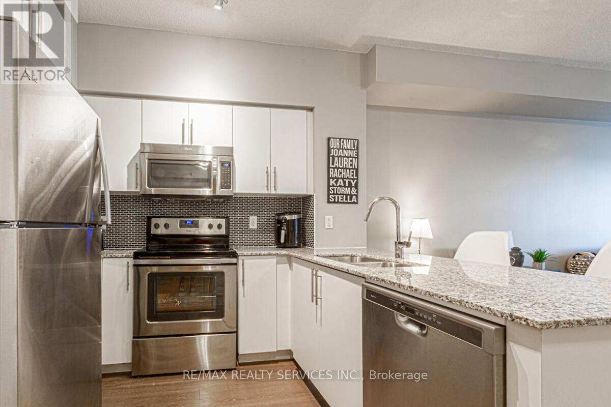 1507 - 65 Speers Road, Oakville, Ontario  L6K 0J1 - Photo 8 - W12163962