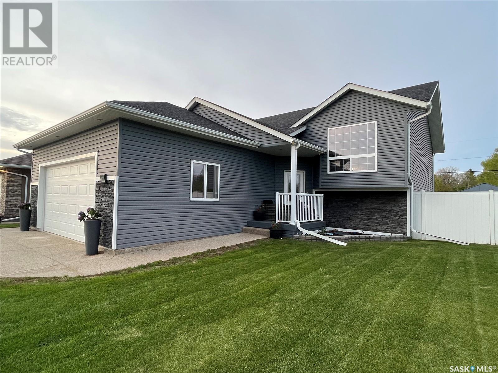 705 St Mary STREET, esterhazy, Saskatchewan