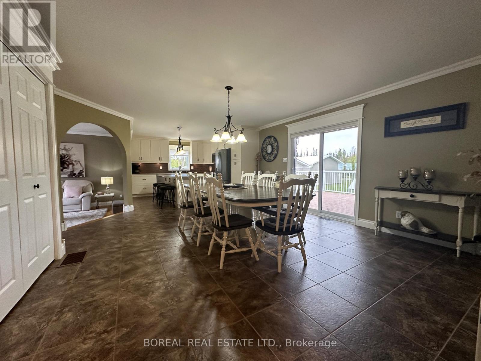 806 Hwy 652, Cochrane, Ontario  P0L 1C0 - Photo 21 - T12163980