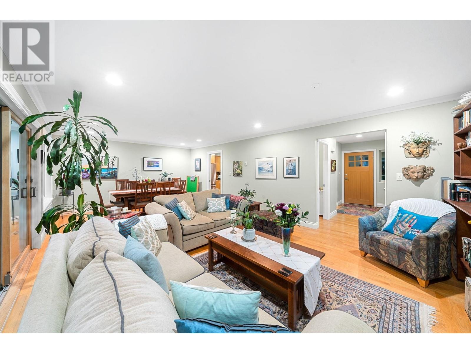 2380 Mackay Avenue, North Vancouver, British Columbia  V7P 2M9 - Photo 13 - R3001254