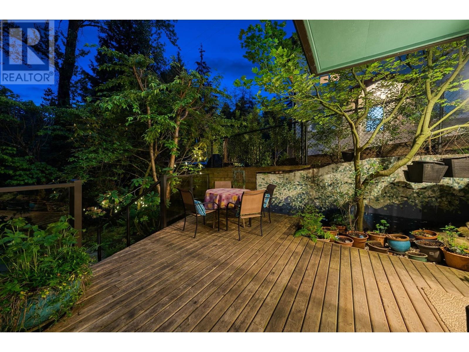 2380 Mackay Avenue, North Vancouver, British Columbia  V7P 2M9 - Photo 4 - R3001254