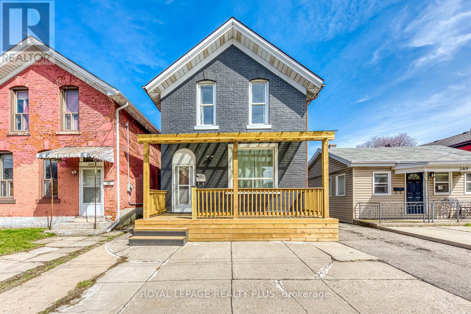 247 ROBERT STREET, Hamilton, Ontario