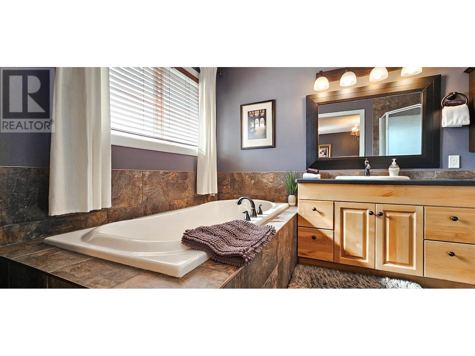 5041 Riverview Road, Fairmont Hot Springs, British Columbia  V0B 1L1 - Photo 28 - 10340237
