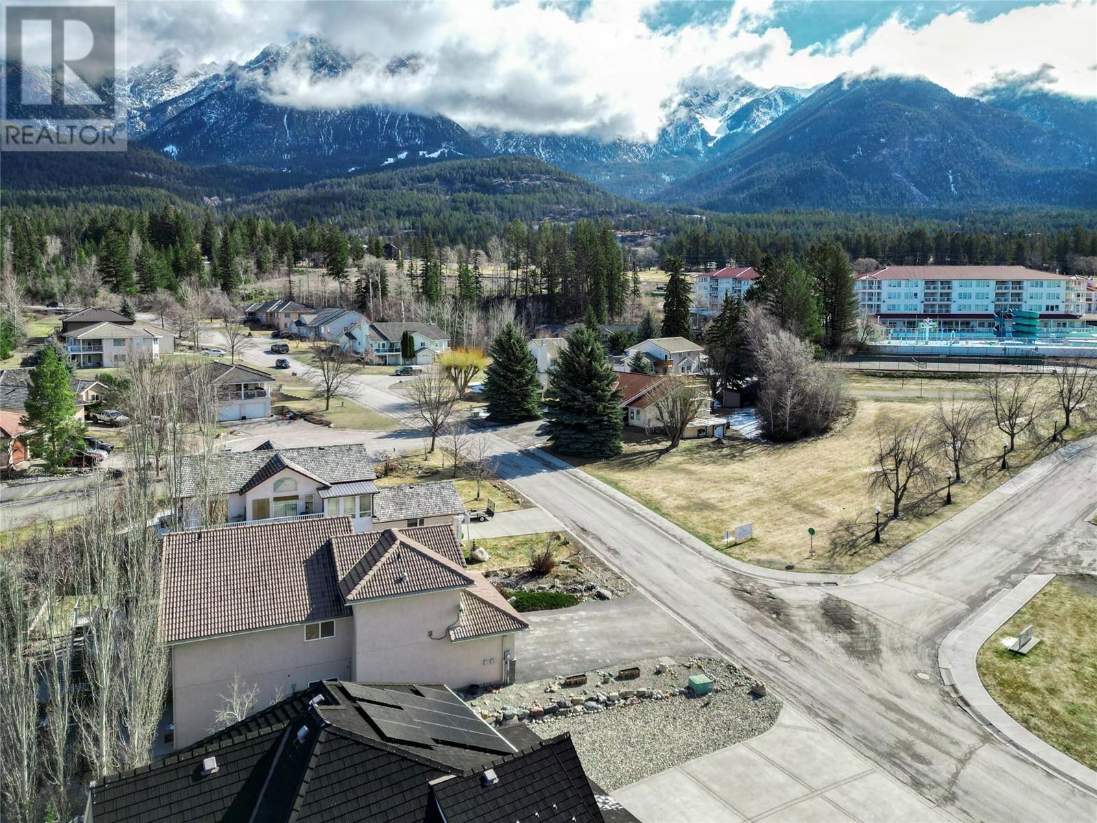 5041 Riverview Road, Fairmont Hot Springs, British Columbia  V0B 1L1 - Photo 64 - 10340237