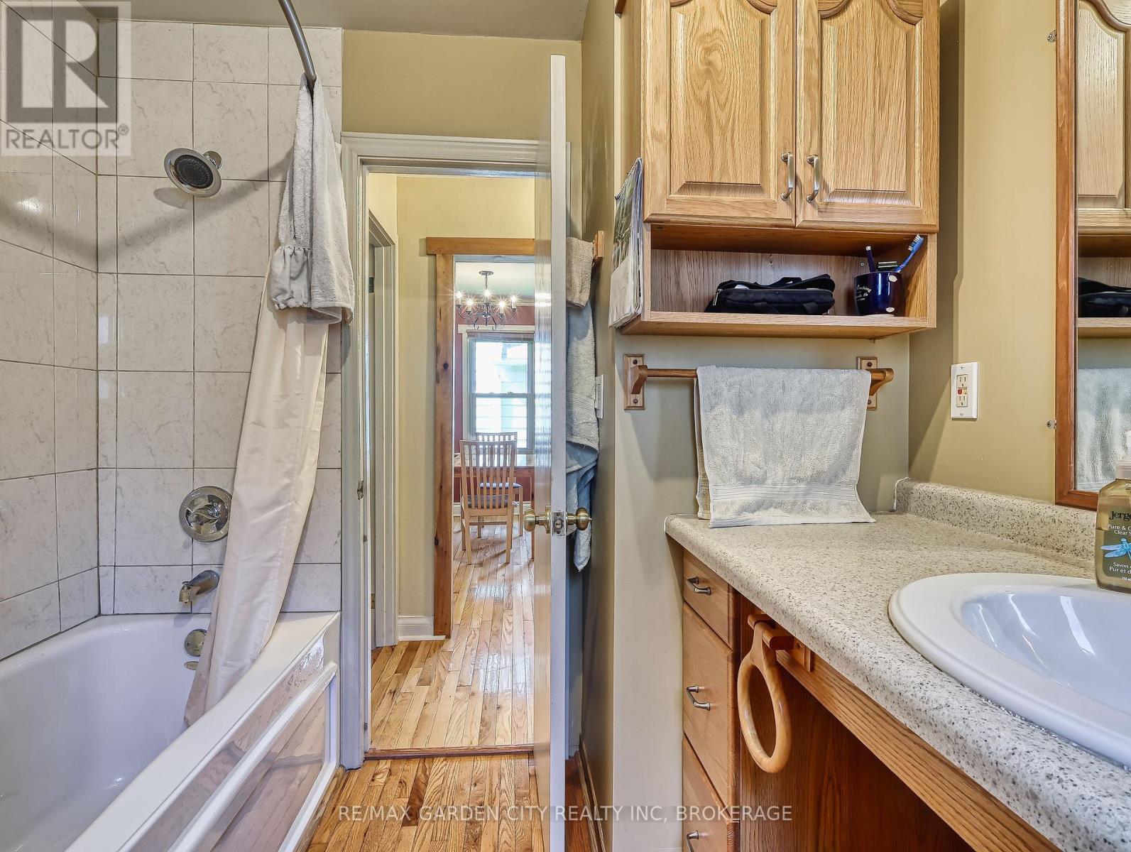 4395 Ontario Street, Lincoln, Ontario  L0R 1B0 - Photo 25 - X12163978