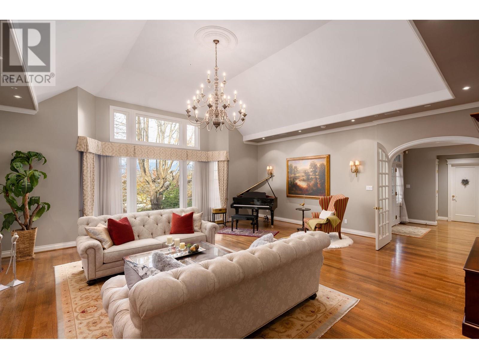Property at 1638 MARPOLE AVENUE image 4