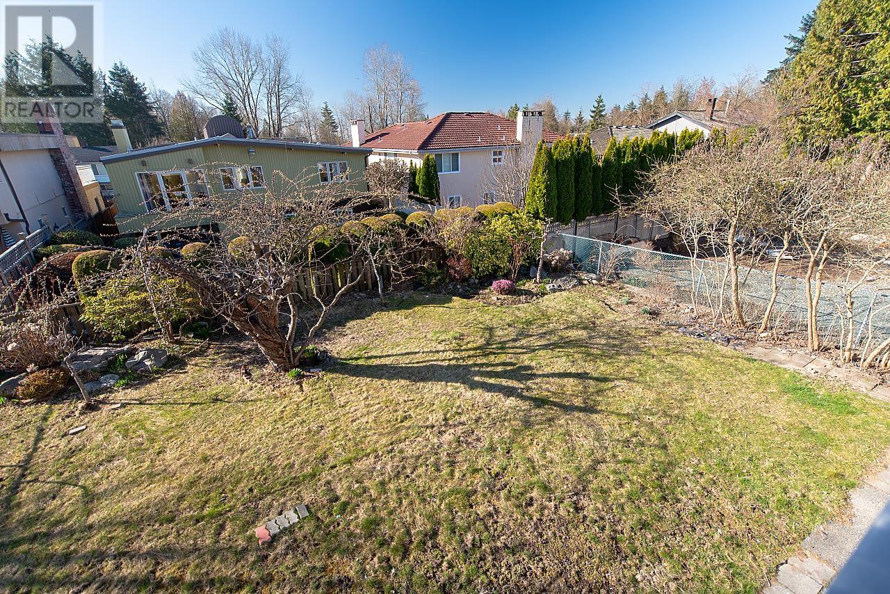 Listing Picture 18 of 19 : 3116 E 62ND AVENUE, Vancouver / 溫哥華 - 魯藝地產 Yvonne Lu Group - MLS Medallion Club Member